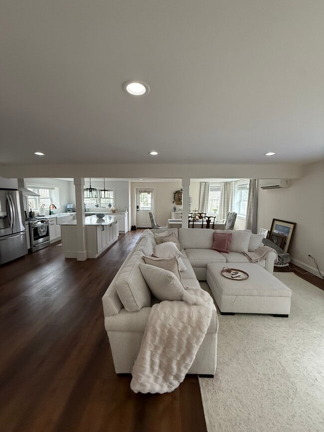 Open floor plan - 5 Crescent Dr