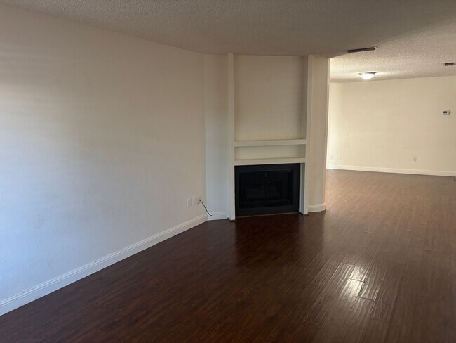 Foto del edificio - Nice Duplex in Cul-De-Sac