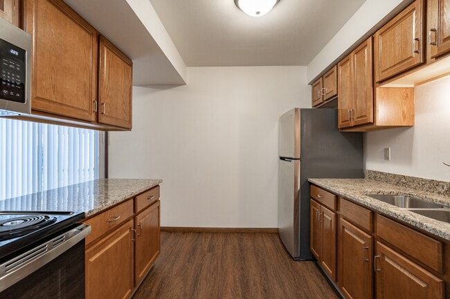 Building Photo - Park Place Apartments