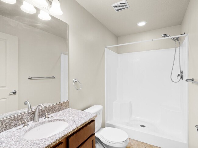 Building Photo - 2BD 2Bath Condo in the Heart of Salt Lake ...