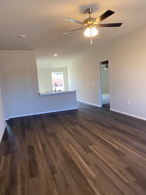 Building Photo - 2933 W Obsidian St