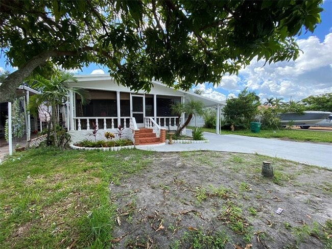 Building Photo - 5514 Lagoon Dr