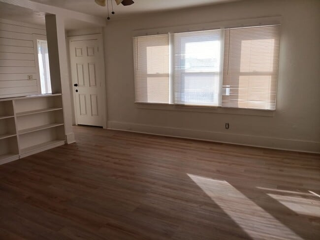 Foto del edificio - 412 Harvard Dr SE