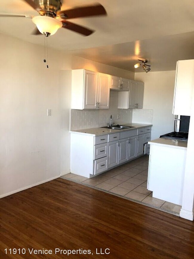 Foto del edificio - 4641-5642 W Slauson Ave