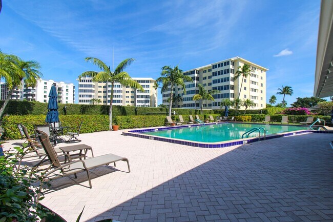Foto del edificio - ***ANNUAL or SEASONAL FURNISHED RENTAL***HARBORSIDE***NOW AVAILABLE***