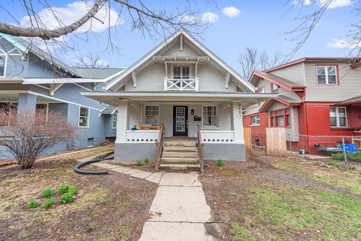 Primary Photo - 2931 Campbell St
