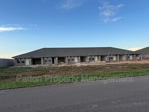 Building Photo - 10524 Tierra Santa Dr