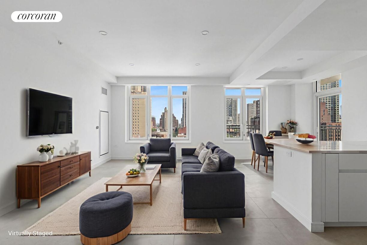 Foto principal - 300 E 83rd St