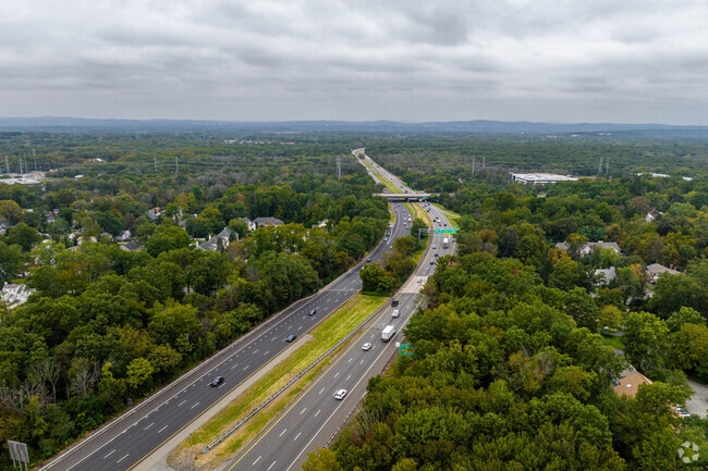 Roseland has quick access to major highways for easy travel.