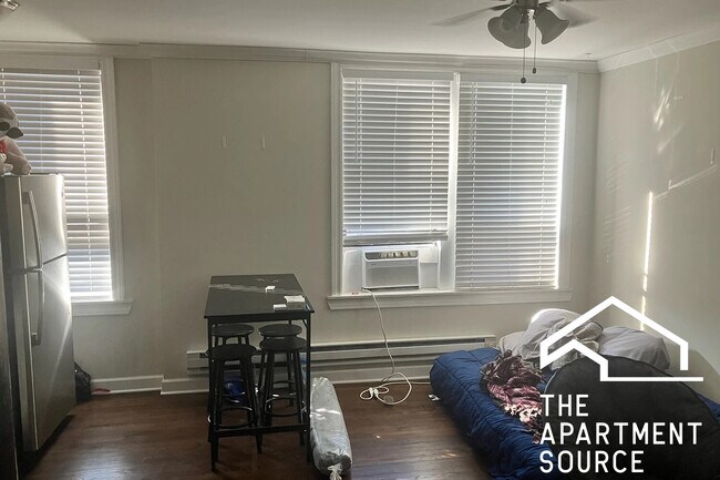 Foto del edificio - 3346 N Marshfield Ave