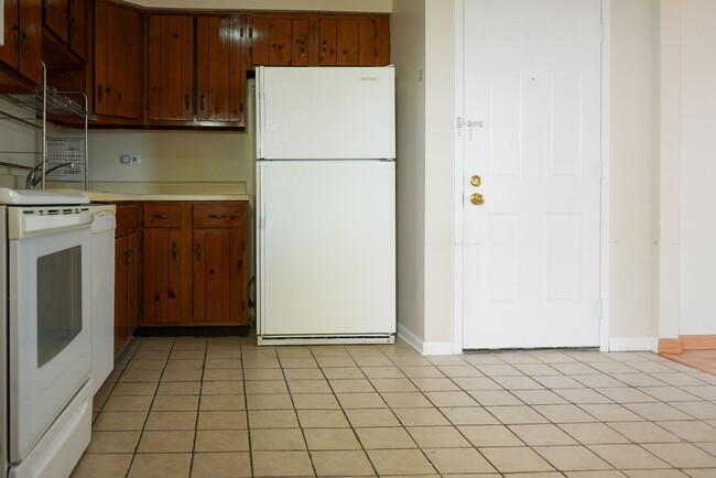 Building Photo - Stunning 2 Bed, 2 Bath Condo Available for Rent