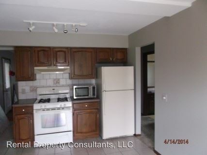 Foto del edificio - 6425-6427 Bella Vista Dr NE