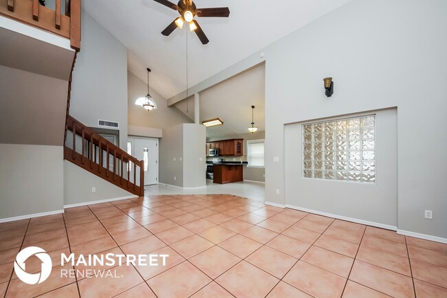 Foto del edificio - 857 Heather Glen Cir