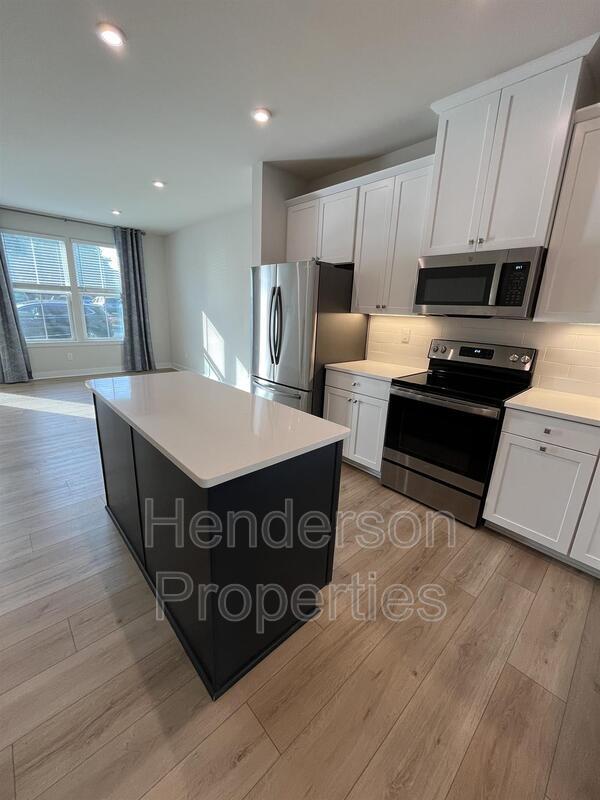 Building Photo - 4750 Chastain Ave