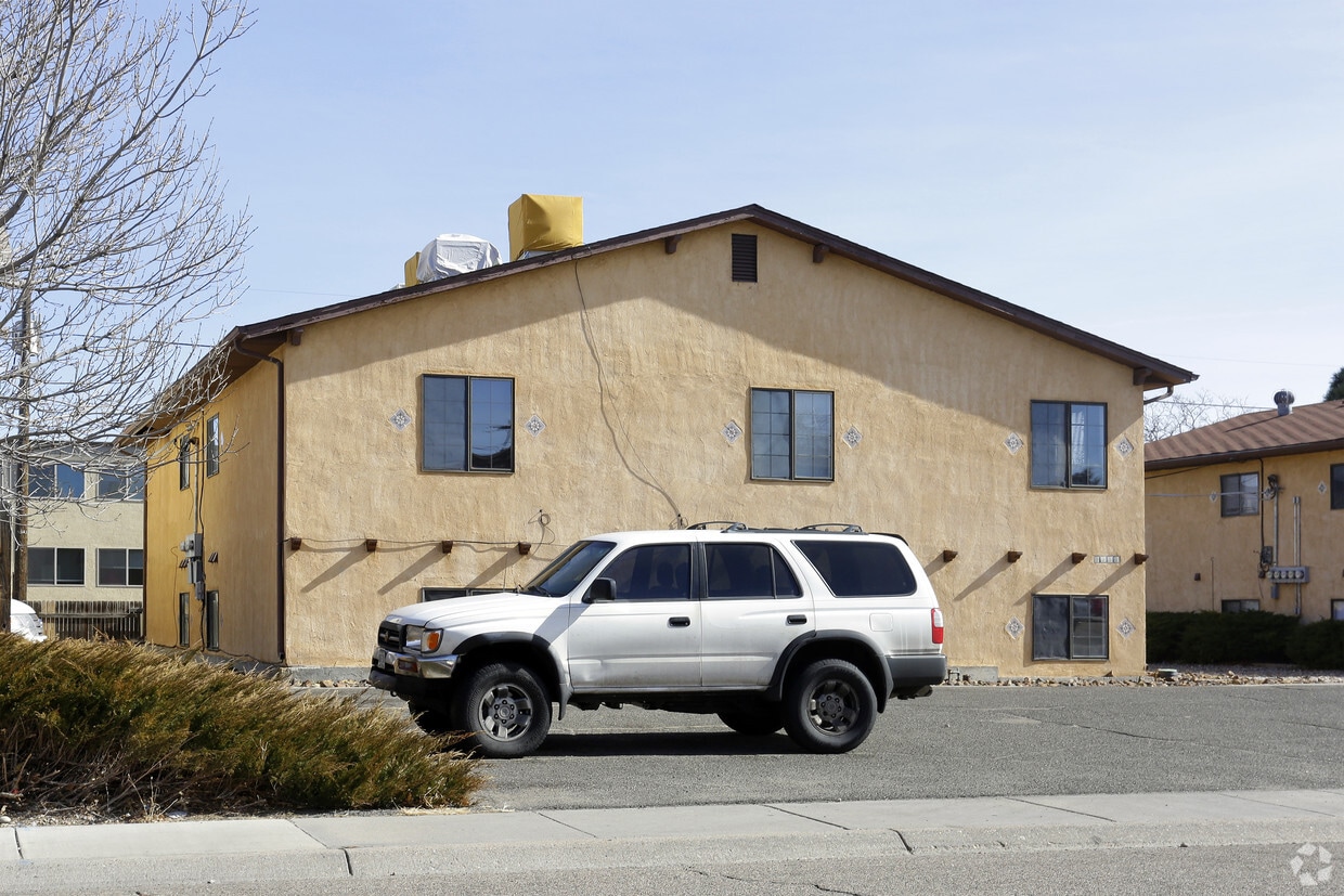 Building Photo - 2132 Norman Ln