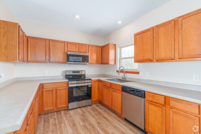 3 habitaciones, 2.5 baños - 1,268 pies cuadrados - Cocina - Jenne Hill Townhomes & Seasons Brook Estates