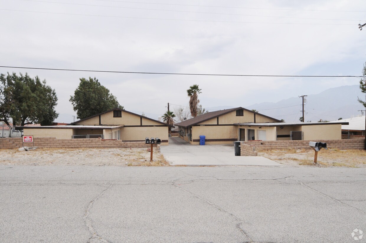 Primary Photo - 66685 4th St