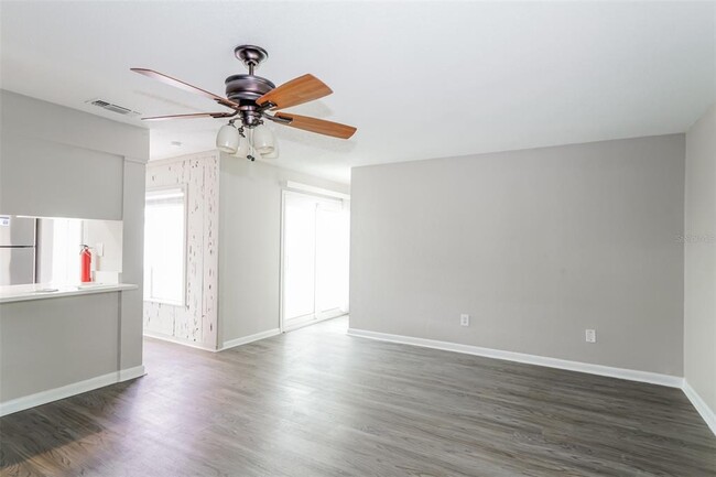 Foto del edificio - 1729 Dooley Ln