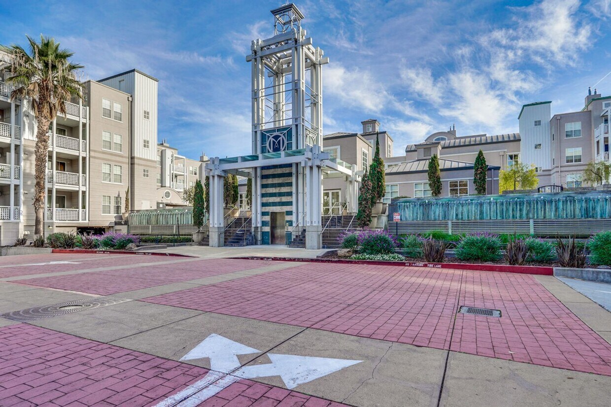 Foto principal - Large Santa Clara 1 Bedroom Condo in Rivermark Area