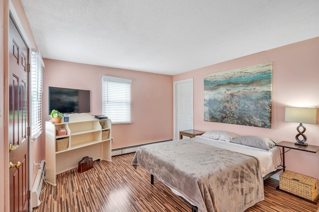 Foto principal - 12 Arbutus St