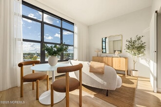 Building Photo - 1150 Kingsley St Building Photo - 1150 Kingsley St