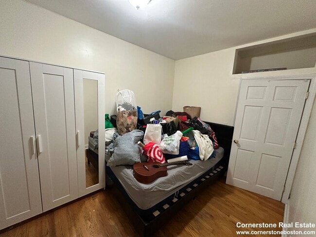 Building Photo - Ideal Fenway Location! 2 Bed Split In A Pr...