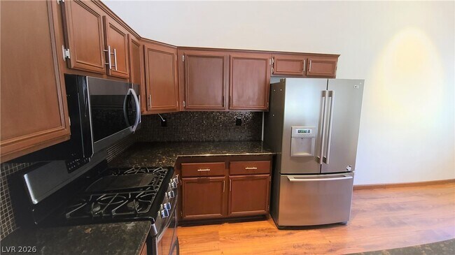 Foto del edificio - 2110 Los Feliz St