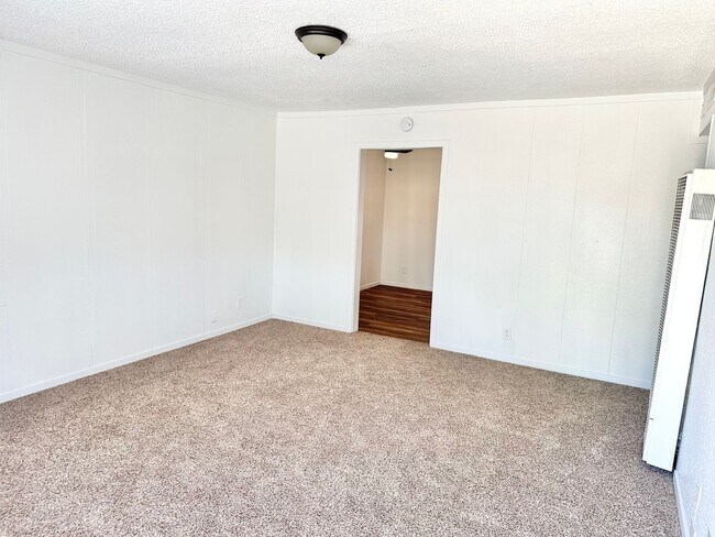 Foto del edificio - Porterville 4/2 with Pool