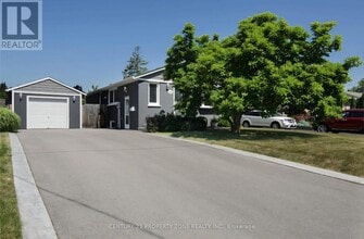 Building Photo - 5439 Cornwall Crescent