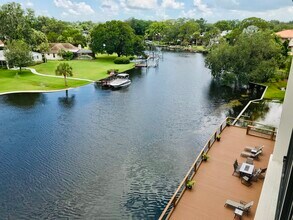 Building Photo - Stonehaven at Main Street