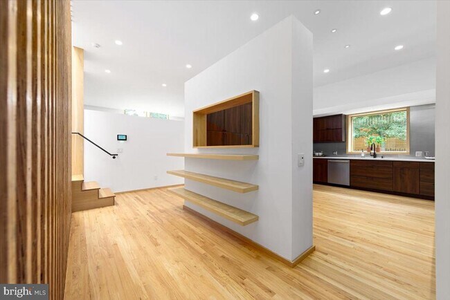 Building Photo - 2500 Buckelew Dr