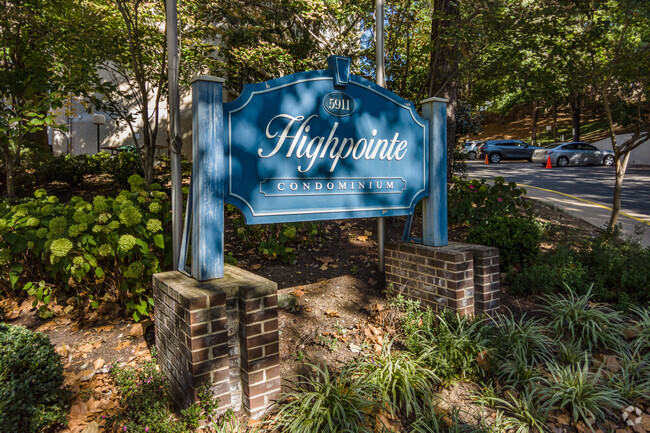 Foto del edificio - Highpointe Condominium