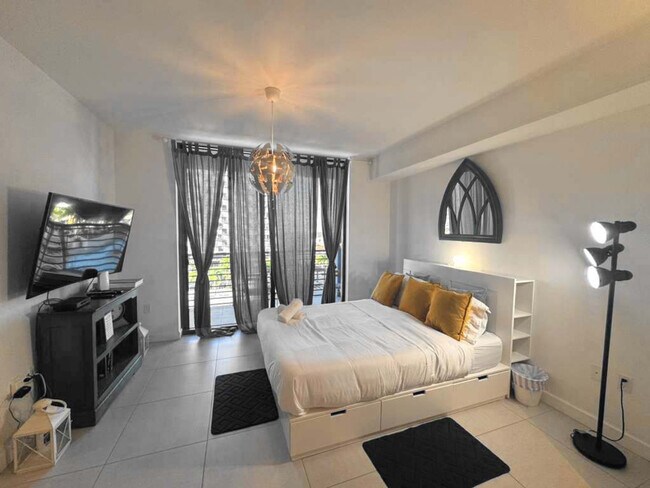 Foto del edificio - 5350 NW 84th Ave