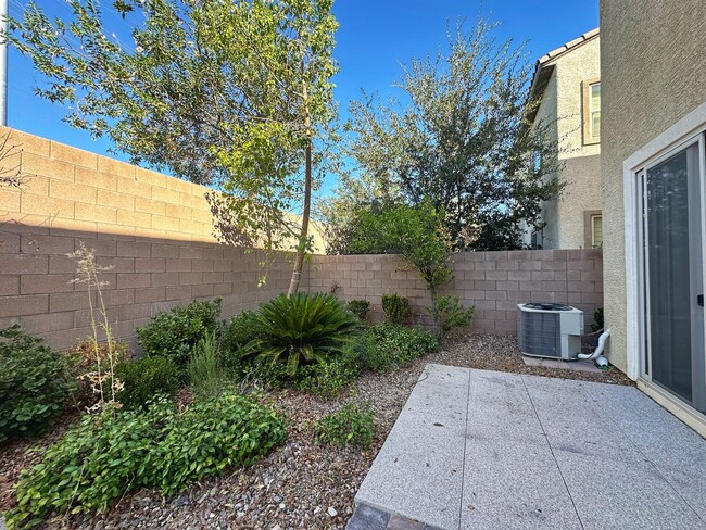 Building Photo - 5137 Fiery Sky Ridge St