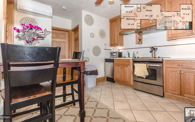 Foto del edificio - Bright & Efficient 3-Bedroom Apartment with Hardwood Floors – 3 Bed | 2 Bath | 675 Sq F