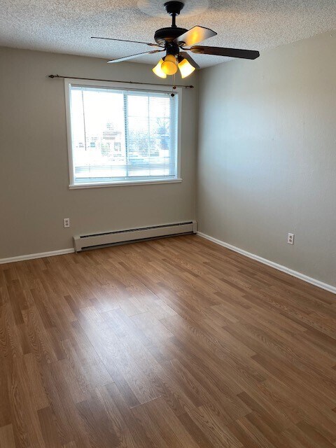 Foto del edificio - 1064 Chambers Ct