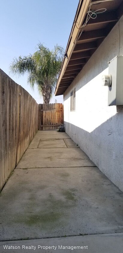Primary Photo - 4 br, 2 bath House - 2712 Akers Rd