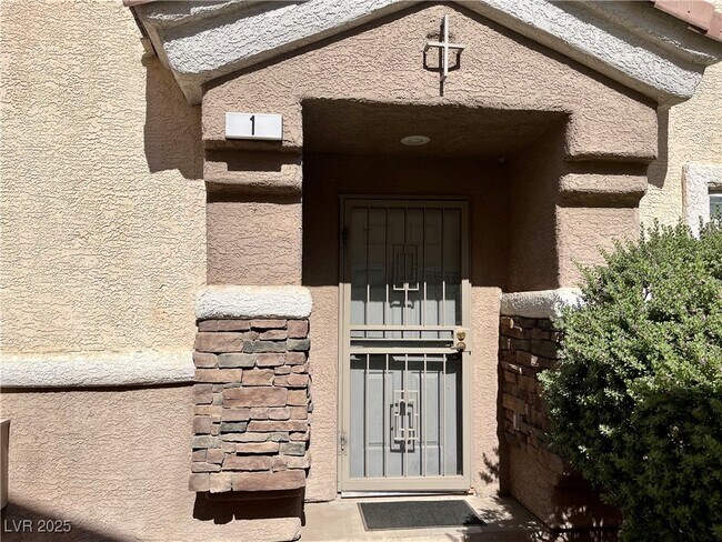 Building Photo - 1285 Large Cap Dr