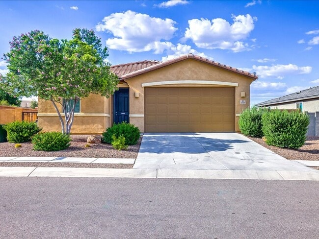 3 Bedroom 2 Bathroom - 3 Bedroom 2 Bathroom House