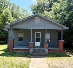 Building Photo - 2602 6th Ave N