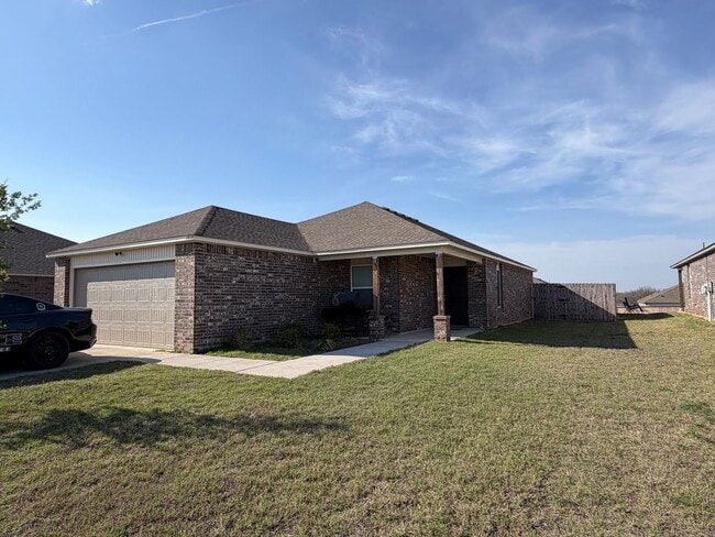 Foto del edificio - Lovely 3 Bed 2 Bath Home in Shawnee Schools!
