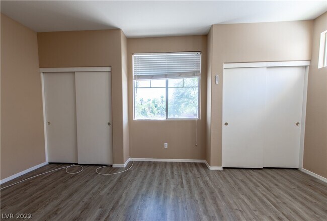 Building Photo - 1327 Cadence St