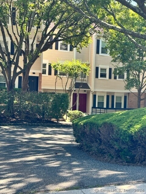 Primary Photo - 89 Highland Rd
