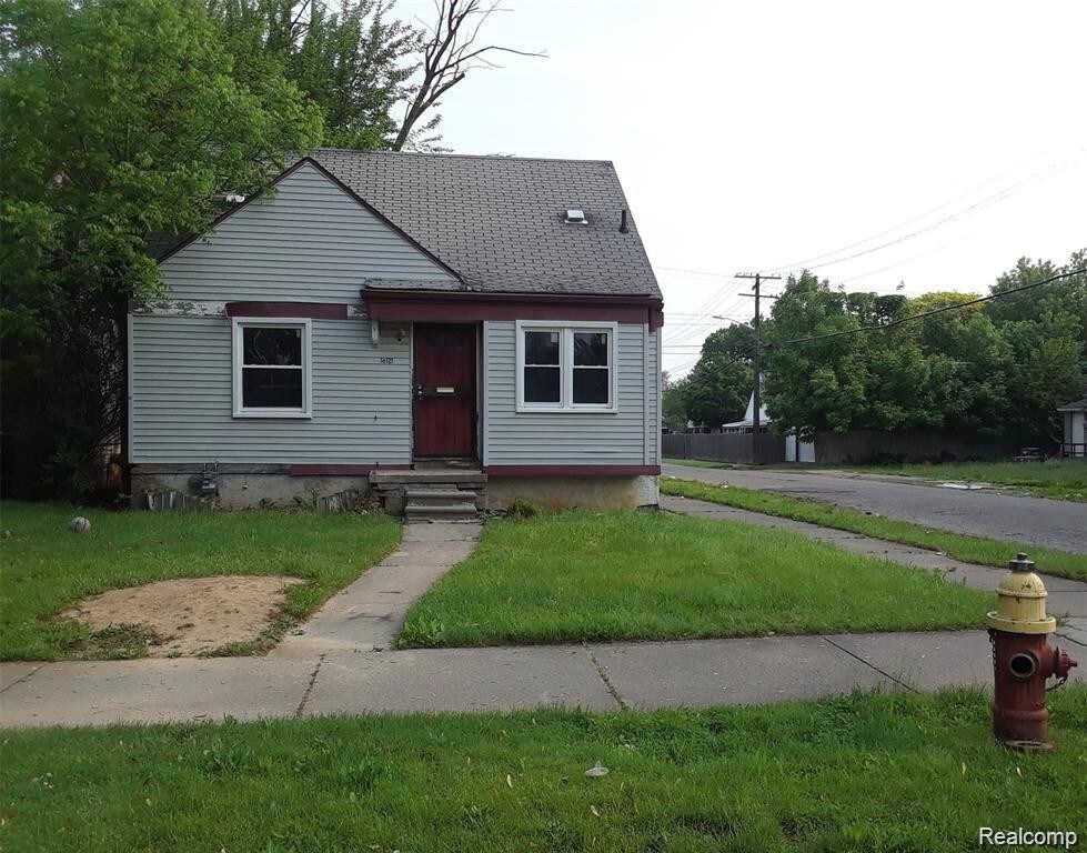 Primary Photo - 16121 Manning St
