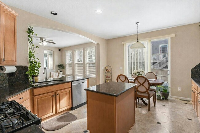 Building Photo - 5347 Applebrook Ln