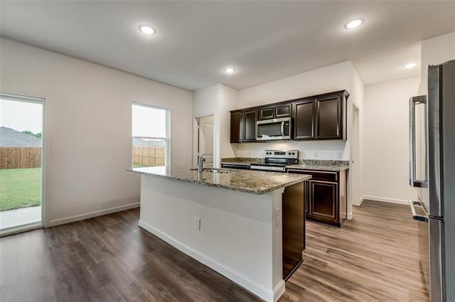 Foto del edificio - 828 Peach Tree Ln