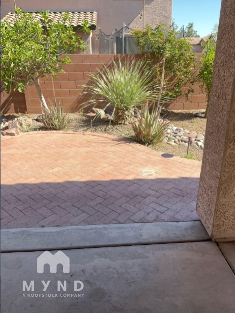 Building Photo - 1584 W Homecoming Way