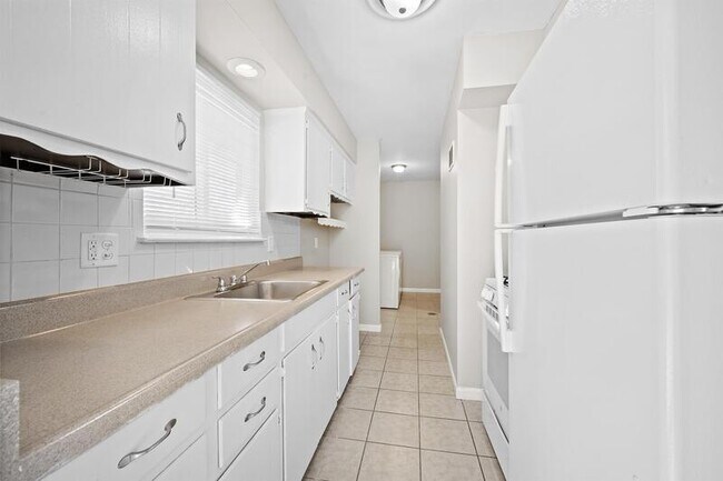 Photo - 1636 Flynn St House