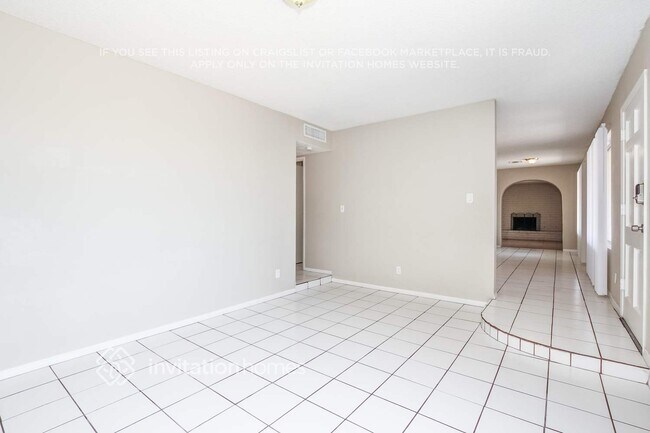 Foto del edificio - 1143 E Caldwell St