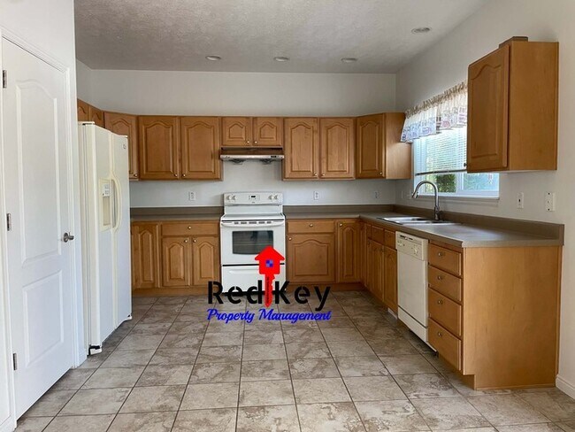 Foto del edificio - Fermin Ln Single Family Home